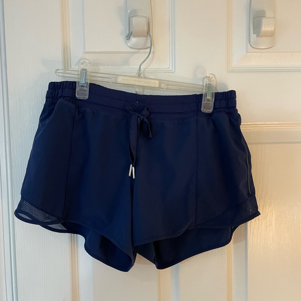 Navy lululemon hotty hot shorts 2.5”